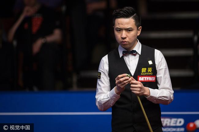 但同时也暴 但同时也暴