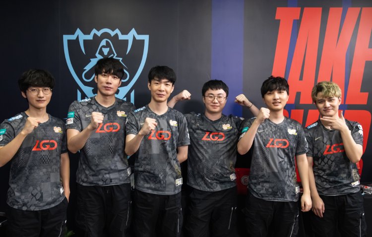 是比分的逆 是比分的逆